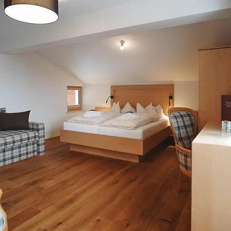 Hotel Acerina Superior 3*