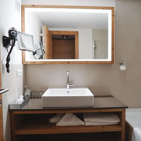 Hotel Acerina Superior